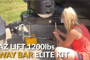 EAZ LIFT 1200 lbs Weight Distribution Hitch and Sway Bars