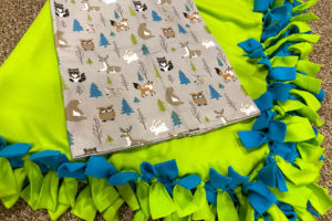 How to Make Fleece Cut and Tie Blankets